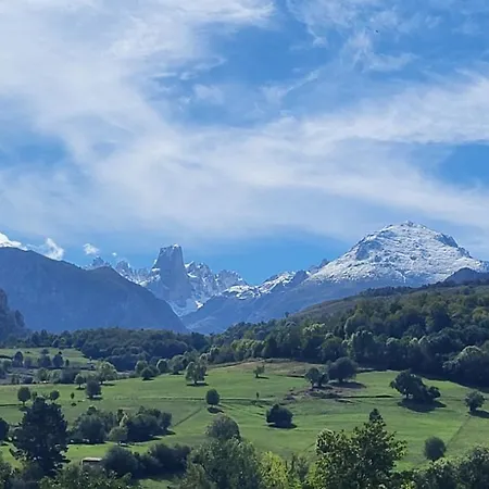 La Casa De La Vega Arenas De Cabrales